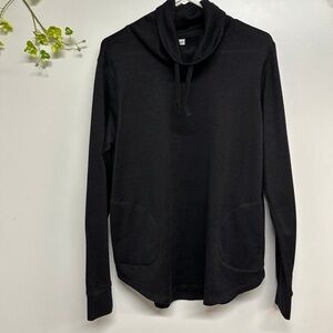 Old Navy Active size large, black, long sleeve funnel neck, longer length